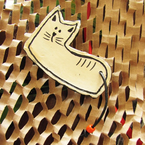 Cat brooch