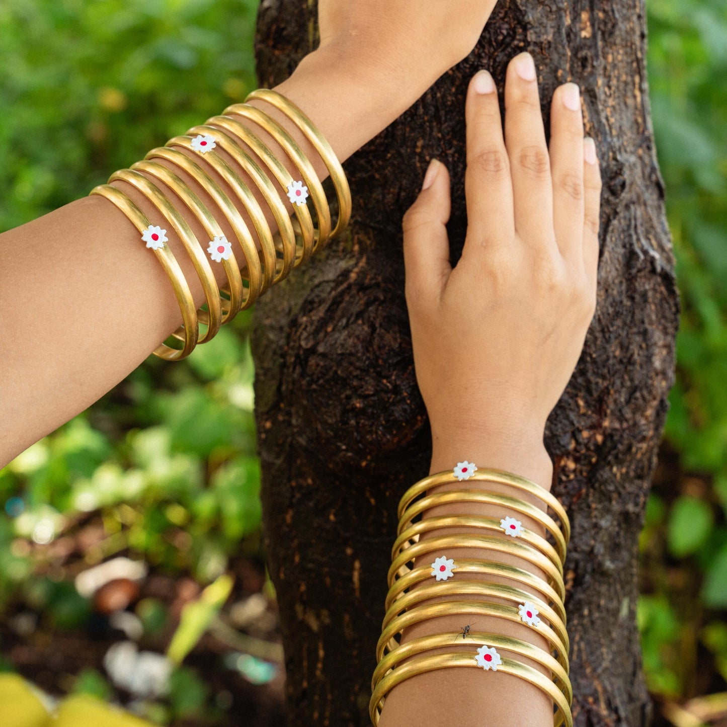 Phool spiral handcuff(single)