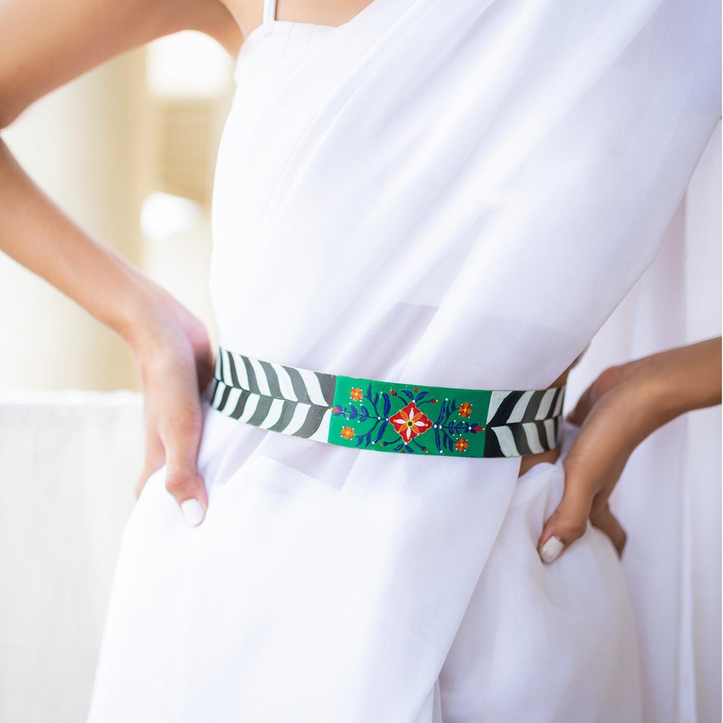 Black and  white chevron belt