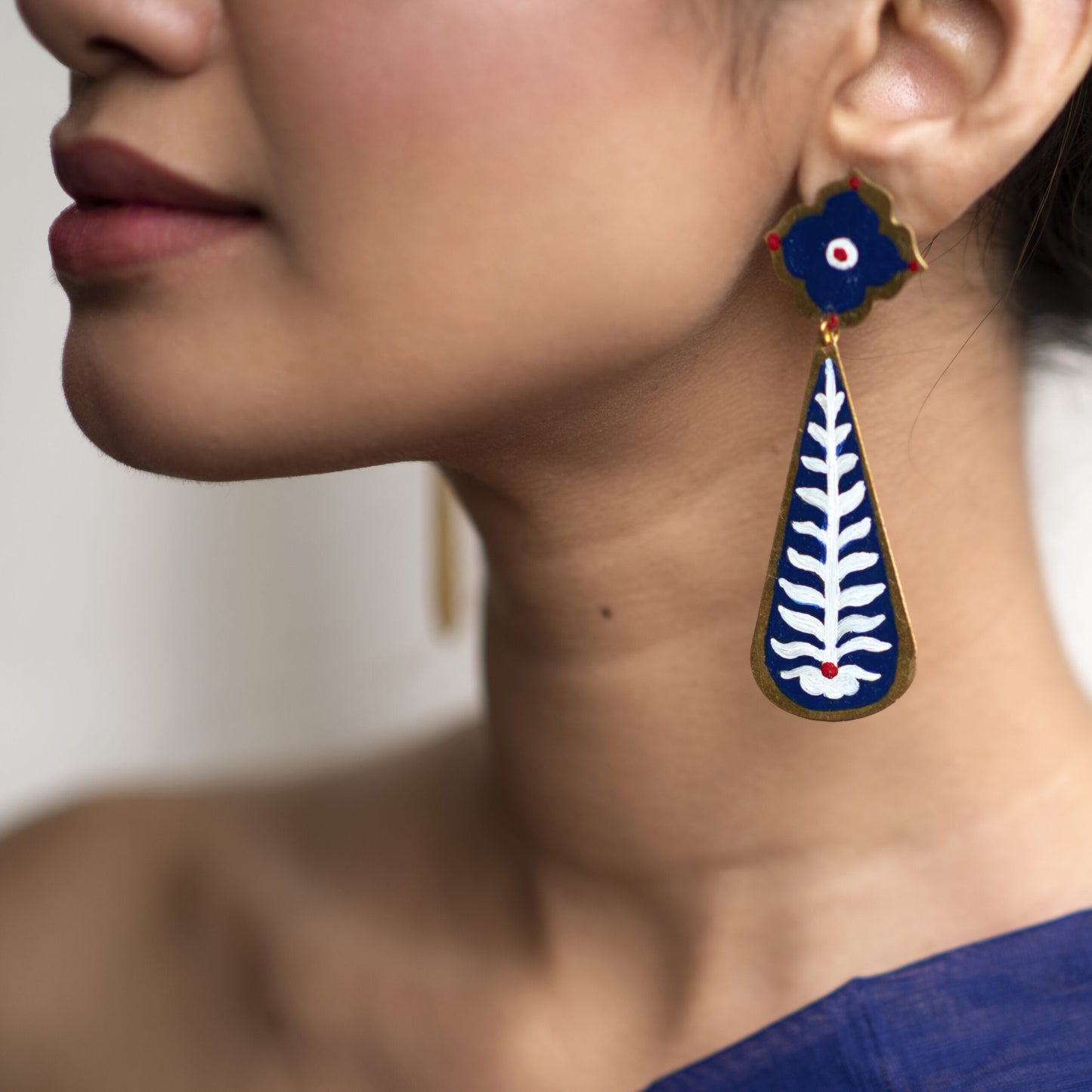 Neel earrings