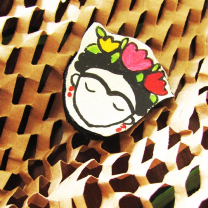 Frida brooch